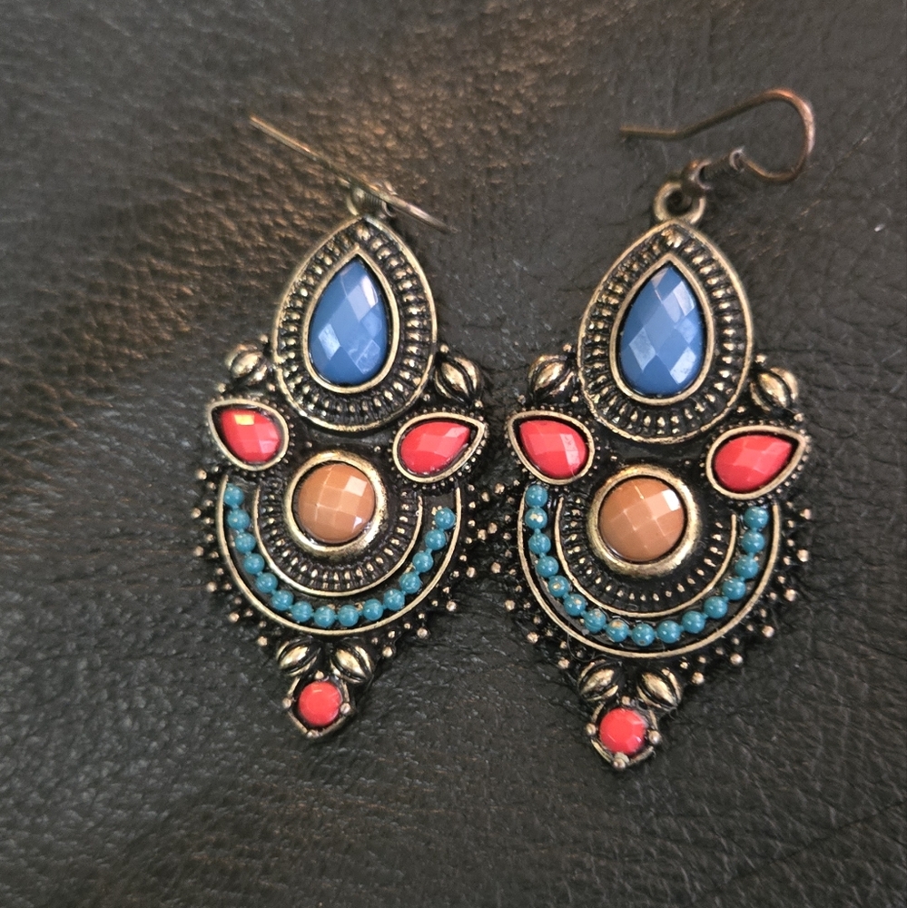 Avon Elegant Multicolor Dangle Earrings - Picture 2 of 4